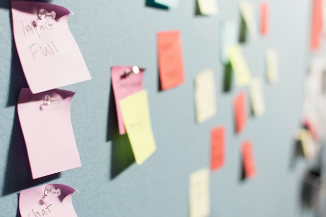 MARKETING Online-Kundenbewertungen einfordern und überwachen Social Media: Strategieplanung und Betreuung E-Mail-Marketing / Verfassen und Versenden von Newslettern Druckartikel von Aufkleber über Flyer bis Werbeartikel Erstellung und Pflege von Internetseiten auf WordPress-Basis (auf Wunsch mit Kontaktformular, Terminbuchungsmöglichkeit, Newslettersystem, …) Pflege von CMS-Webseiten Erstellung, Umsetzung und Pflege eines Unternehmensbildes (Corporate Identity)